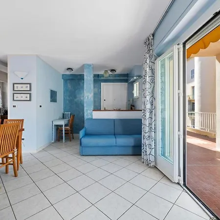 Apartment Le Casino - Rooftop - Parking Prive - Bord De Menton