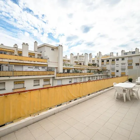 Le Casino Toit Terrasse Vue Sur La Mer Parking Prive * Μεντόν